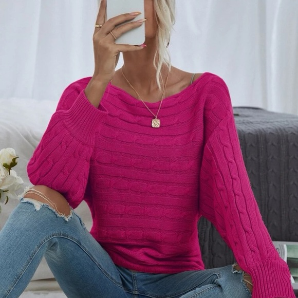 Refined Cable-Knit Layered Sweater with Luxe Collar